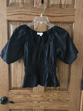 LOFT Black V-Neck Puff Sleeve Smocked Waist Peplum Top